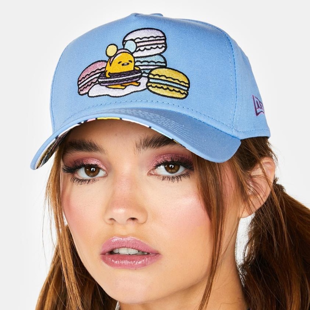 NWT Tokidoki x Gudetama: Light Blue Gudetamacaron Embroidered SnapBack Hat